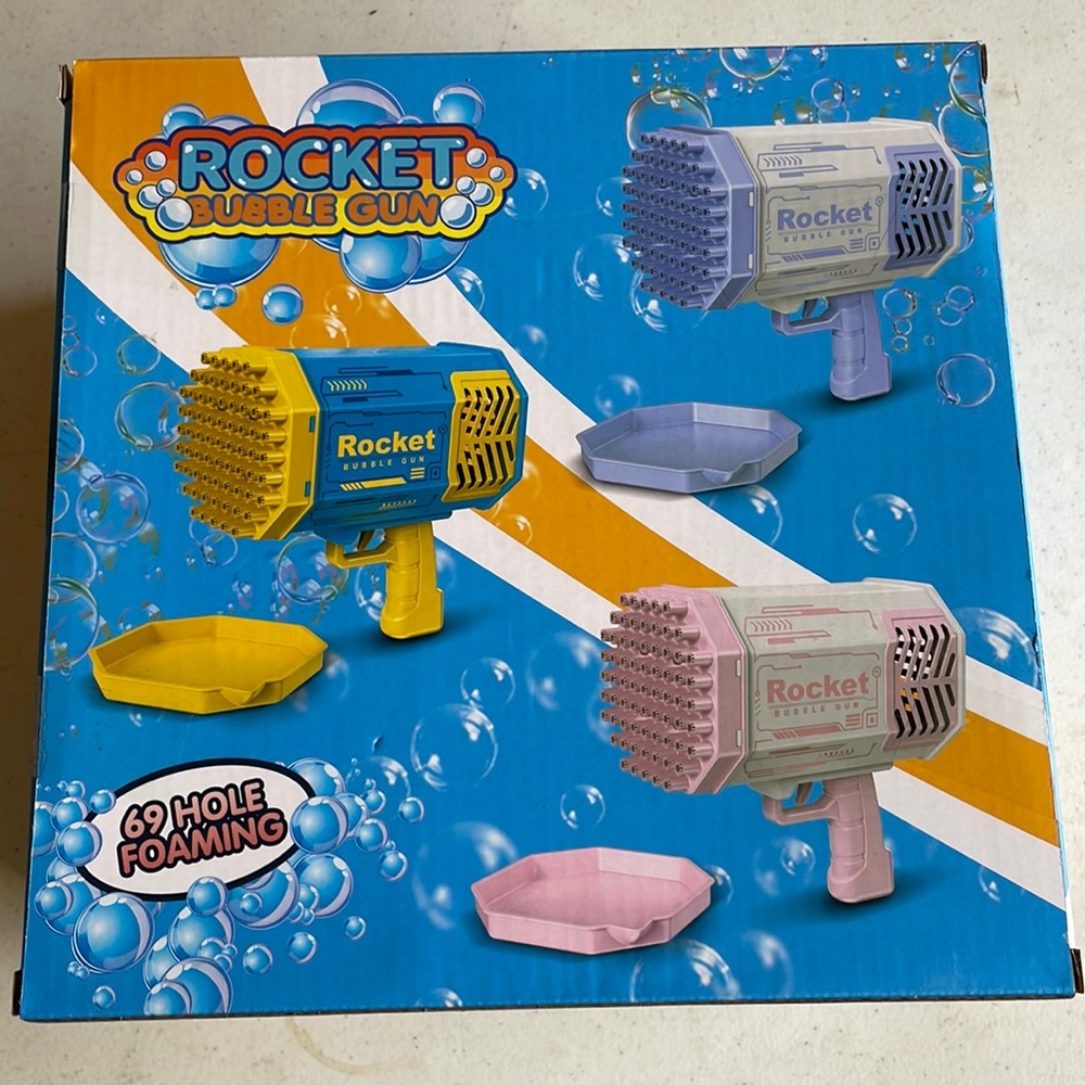 NWT Pink Rocket Light Up Bubble Gun